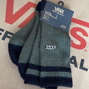 • VANS “Off The Wall” Men’s socks